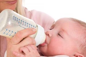 Как понять, наедается ли грудной ребенок молоком?